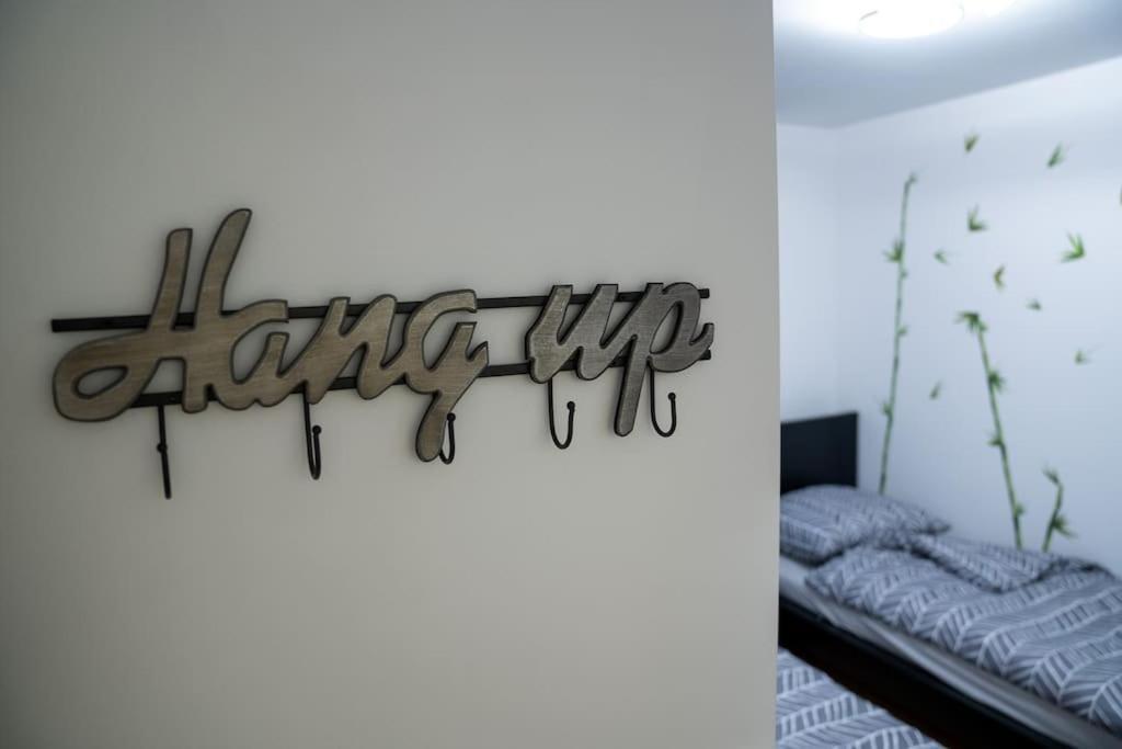 Huge Flat With Terrace & Parking And 3 Bed Apartamento *