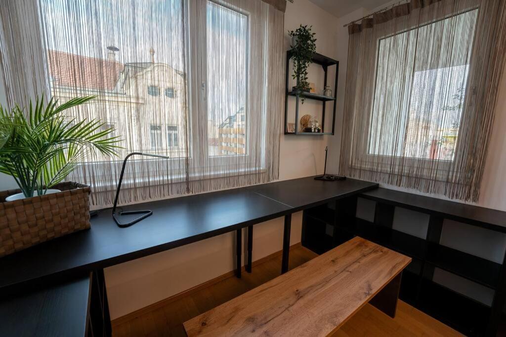 Apartamento Huge Flat With Terrace & Parking And 3 Bed *